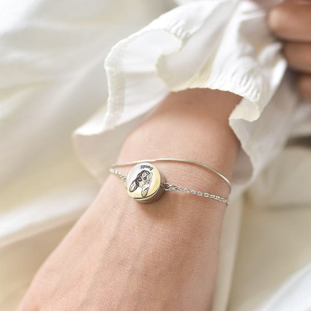 755e16ecc3b40e78d01466320e8290fd 1